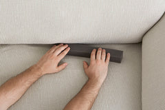 Husă elastică pentru canapea Sofazip Mondo, culoare negru